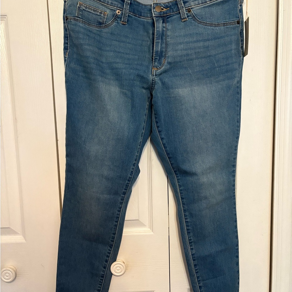 Universal Thread Women's Skinny Jeans in Blue
